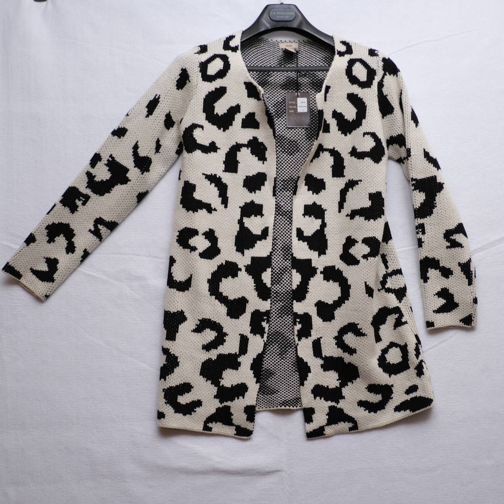 Escio Cardigan Ovory Black Open Small